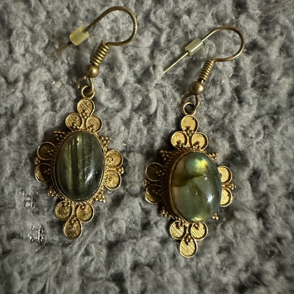 Jewelry - Labradorite fashion earrings gold plated 925 dimensions: 1 1/2 “ H.